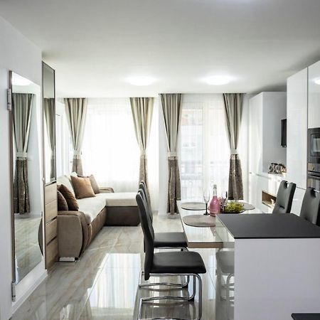 Apartamento Апартамент За Гости Ивви-1 Burgas Exterior foto