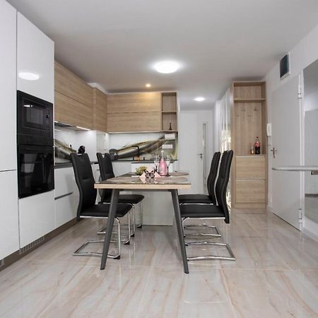 Apartamento Апартамент За Гости Ивви-1 Burgas Exterior foto